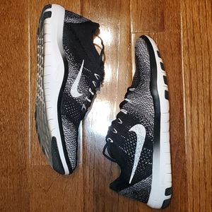 Nike Free Focus Flyknit 2